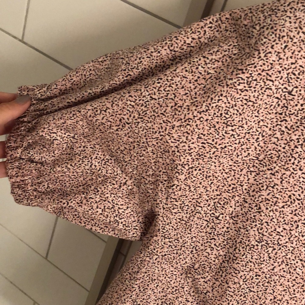 Spring/Summer Blouse - Picture 2 of 3